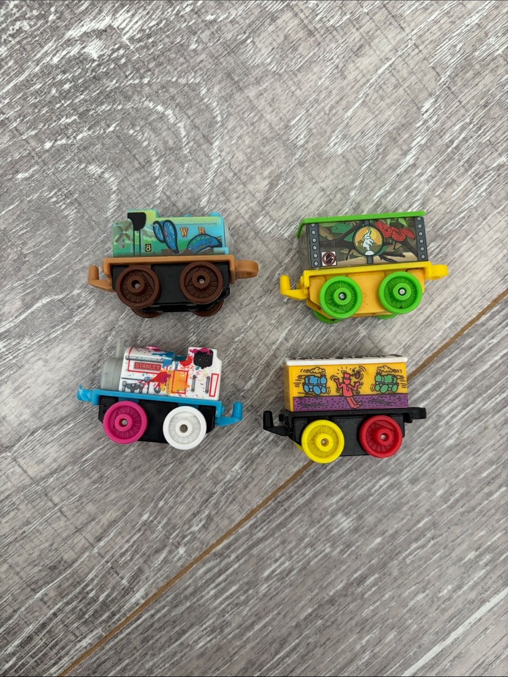 Lot of Thomas Minis